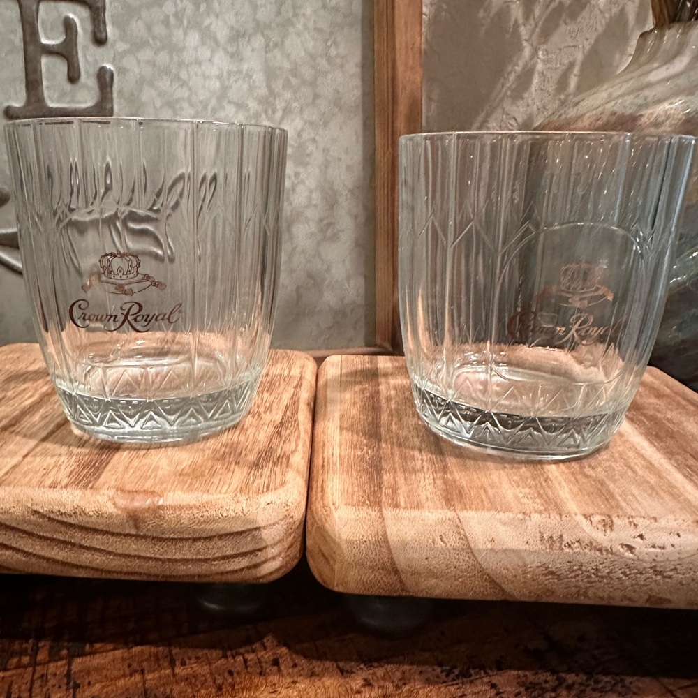 Lot of 2 VTG Crown Royal Whiskey Glasses Von Pok Italy Ribbed Diamond Lowball